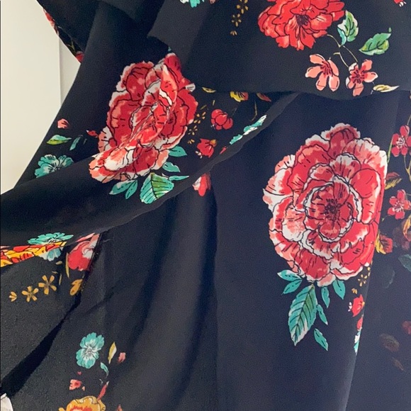 Polyester top - Picture 3 of 4